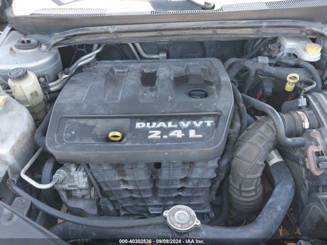 1C3CCBBB4EN172092 Chrysler 200 Touring