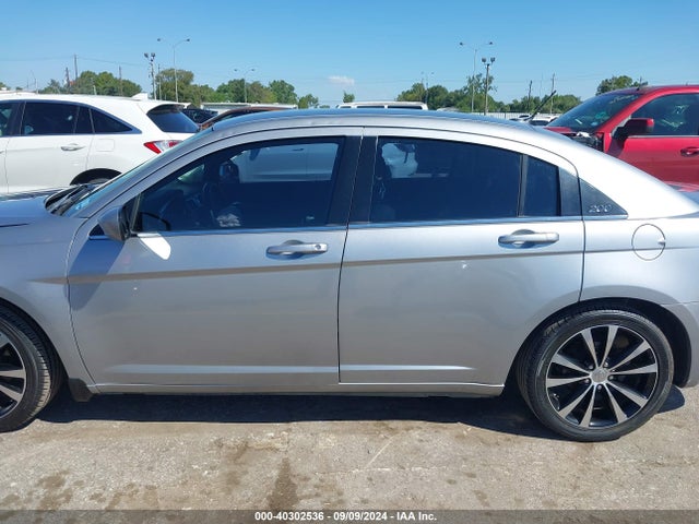 1C3CCBBB4EN172092 Chrysler 200 Touring