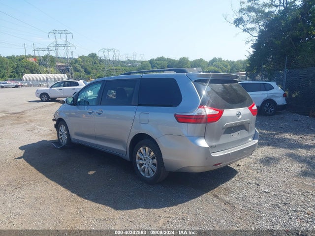 Toyota Sienna Xle 7 Passenger 2015 5TDDK3DC8FS125531 Image 3