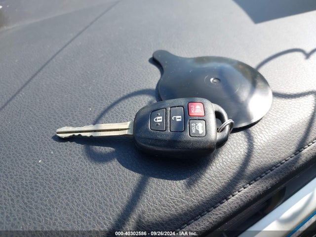 Toyota COROLLA LE 2015 5YFBURHE5FP242752 Image 11