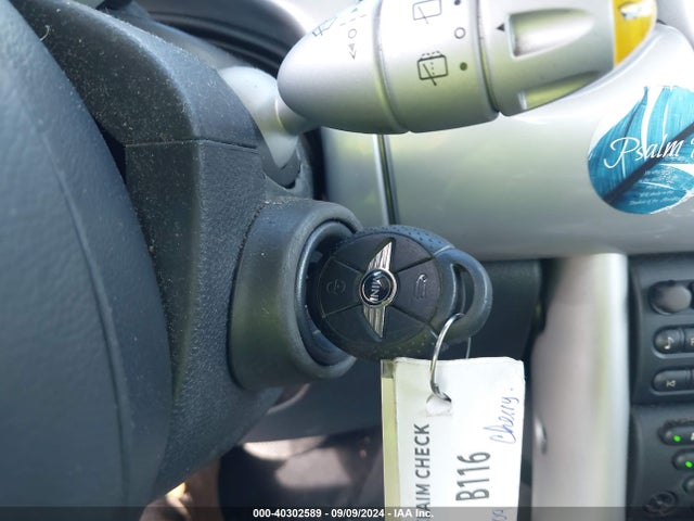 2005 MINI COOPER WMWRC33595TJ71162 Photo 10