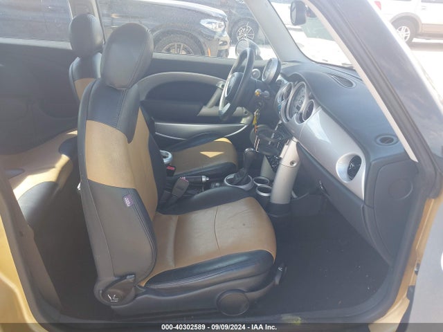 2005 MINI COOPER WMWRC33595TJ71162 Photo 4