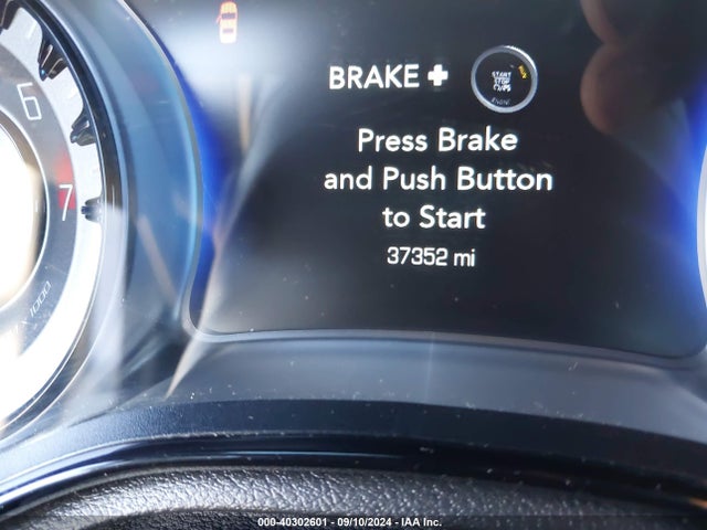 Chrysler 300 300s Awd 2018 2C3CCAGG2JH256252 Image 16