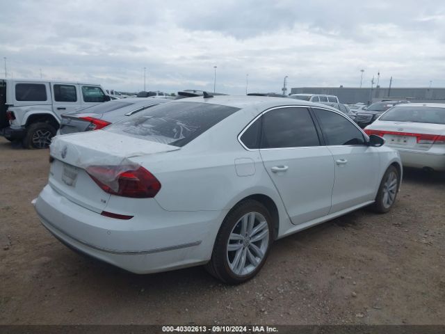 1VWBA7A37JC001456 Volkswagen Passat 2.0t Se