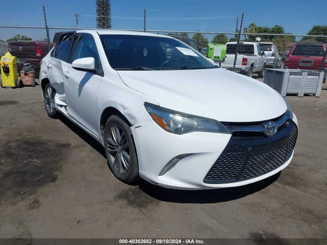 Toyota CAMRY SE 2015 4T1BF1FKXFU009291 головне зображення