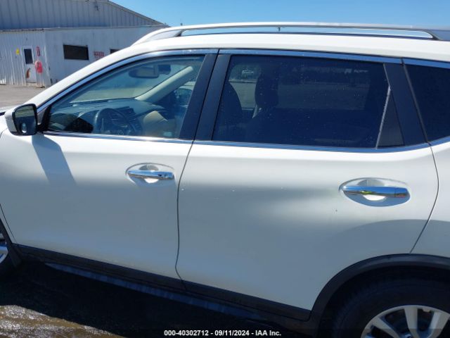 JN8AT2MV6HW272708 Nissan ROGUE SV