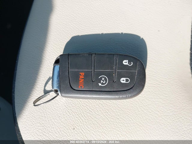 3C4NJCCB7KT802360 Jeep Compass Limited Fwd