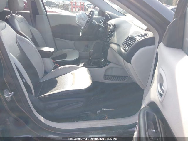 3C4NJCCB7KT802360 Jeep Compass Limited Fwd