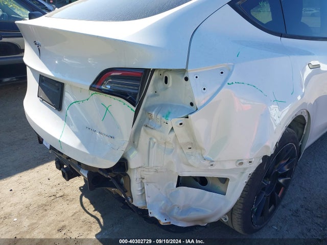 2021 TESLA MODEL Y 5YJYGDEE9MF191001 Photo 5