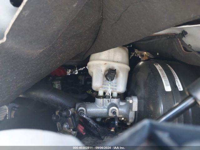 1C6RR7KG6JS255894 RAM 1500 Express  4x4 5'7 Box