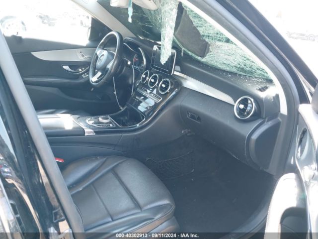 55SWF4JB7HU201051 Mercedes-Benz C 300 Luxury/sport