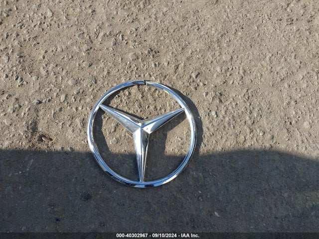 W1N0G8DB7NV395447 Mercedes-Benz Glc 300 Suv