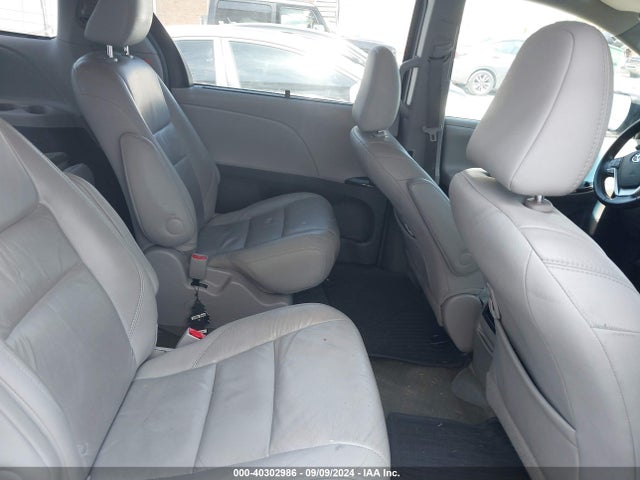 Toyota Sienna Xle 7 Passenger 2017 5TDDZ3DC3HS172805 Image 8