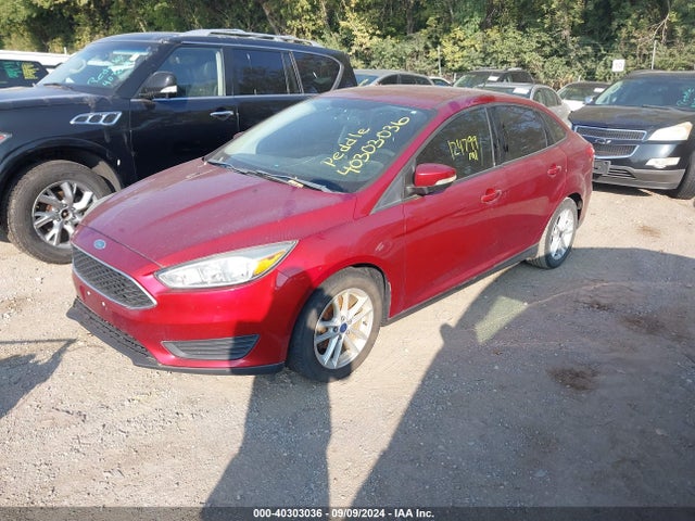 Ford FOCUS SE 2015 1FADP3F25FL241573 Image 2