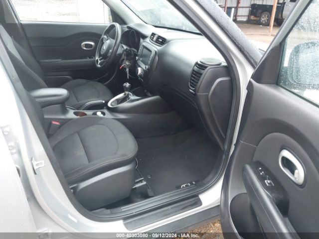 KNDJP3A59J7556991 KIA SOUL +