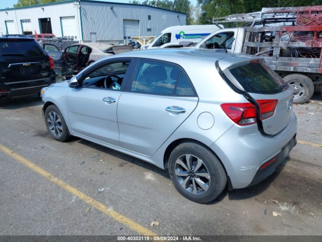 3KPA25AD8ME420759 KIA Rio 5-door S