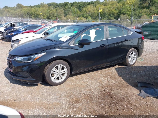Chevrolet Cruze Lt Auto 2018 1G1BE5SM2J7206929 Image 2