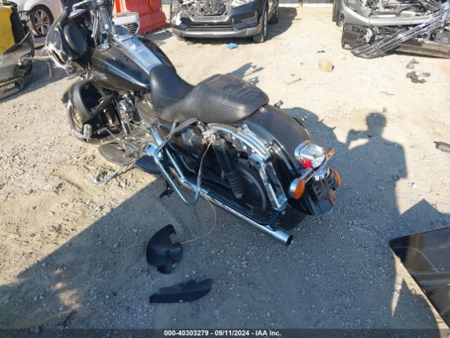 2015 HARLEY-DAVIDSON FLHR 1HD1FBM34FB678460 Photo 2