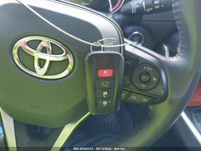 2T3J1RFV8KC050556 Toyota Rav4 Adventure