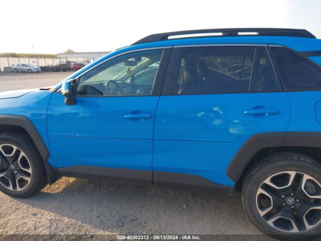 2T3J1RFV8KC050556 Toyota Rav4 Adventure