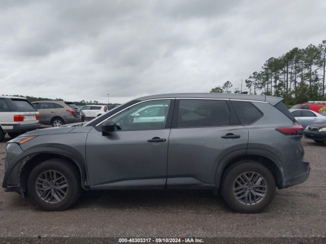 5N1BT3AA8RC749340 Nissan Rogue S Fwd