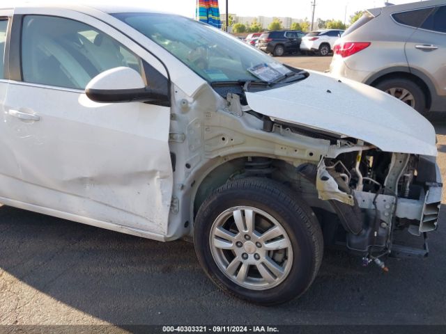 1G1JC6SH0F4121882 Chevrolet Sonic Lt Auto