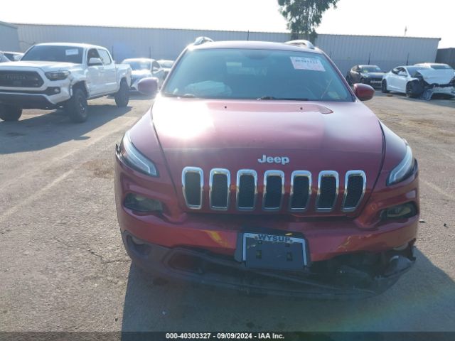 1C4PJMCS8HW660425 Jeep Cherokee Latitude 4x4