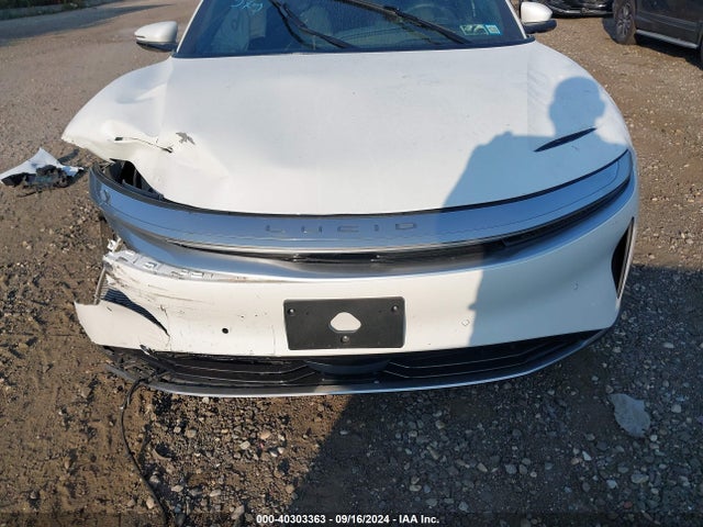 Lucid Air Pure 2023 50EA1PFA7PA006520 Image 13