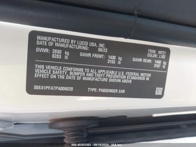 Lucid Air Pure 2023 50EA1PFA7PA006520 Image 9