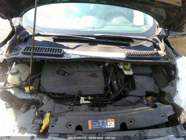 1FMCU9GD5HUD44289 Ford ESCAPE SE