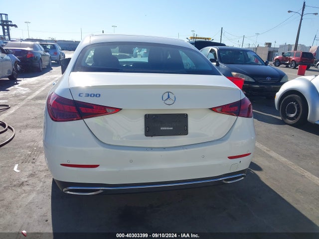 W1KAF4GB8PR126944 Mercedes-Benz C 300 Sedan