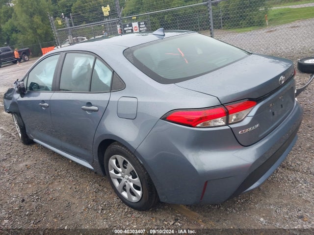 Toyota COROLLA LE 2022 5YFEPMAE6NP328443 Image 3