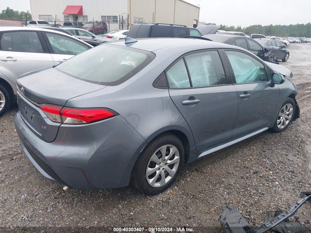 Toyota COROLLA LE 2022 5YFEPMAE6NP328443 Image 4