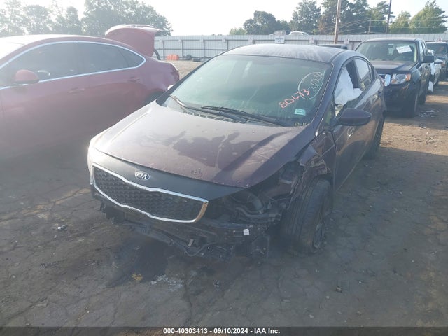KIA FORTE LX 2017 3KPFK4A76HE080673 Image 2