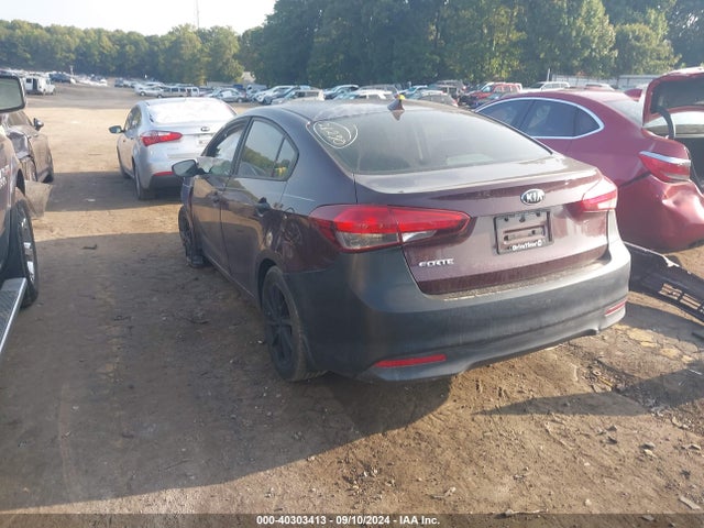 KIA FORTE LX 2017 3KPFK4A76HE080673 Image 3