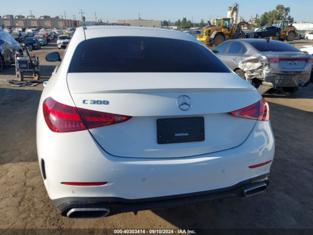W1KAF4GB2NR052692 Mercedes-Benz C 300 Sedan