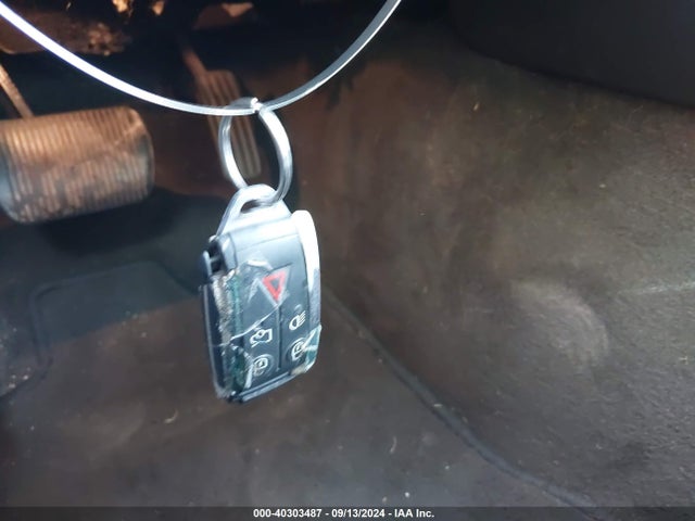 2009 JAGUAR XF SAJWA07C491R35554 Photo 10