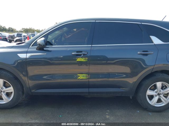 5XYRG4LC8NG148978 KIA SORENTO LX