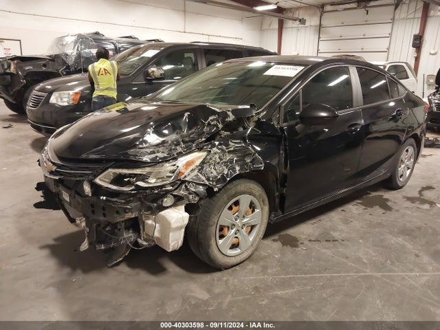 Chevrolet Cruze Ls Manual 2017 1G1BB5SM9H7190733 Image 2