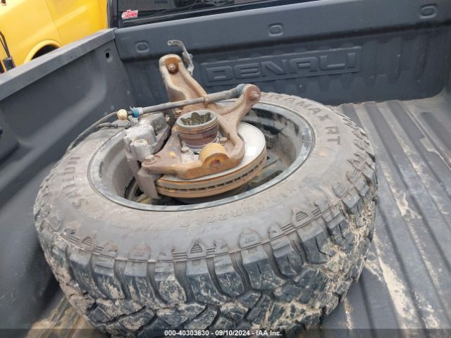 1GT12UEYXJF126661 GMC Sierra 2500hd Denali