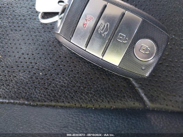 KIA Optima Hybrid Ex 2017 KNAGU4LE5H5013677 Image 11