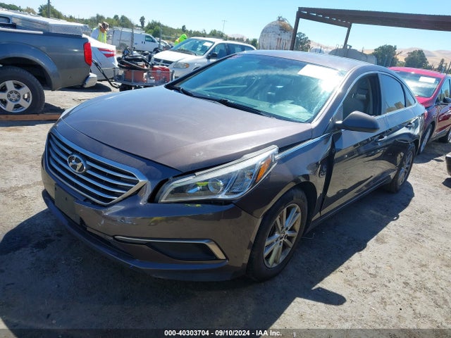 Hyundai Sonata 2017 5NPE24AF8HH584558 Image 2
