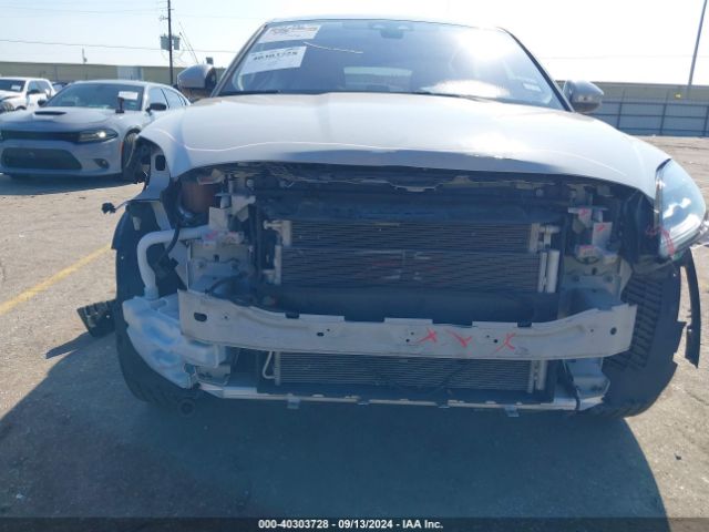 SADFP2FX3K1Z65961 Jaguar E-PACE SE