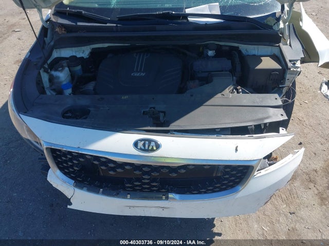 KIA SEDONA LX 2016 KNDMB5C13G6114370 Image 10
