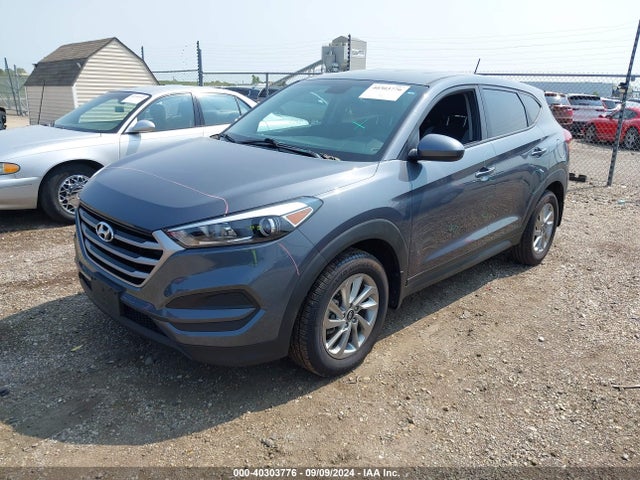 Hyundai TUCSON SE 2017 KM8J23A44HU443494 Image 2