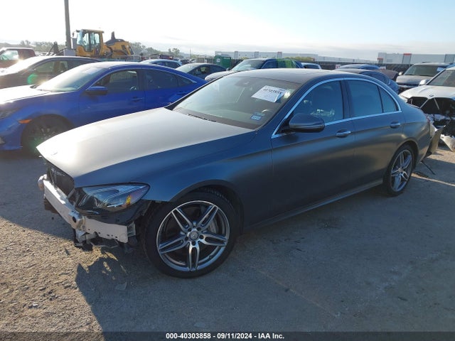 WDDZF4JB0HA121877 Mercedes-Benz E 300
