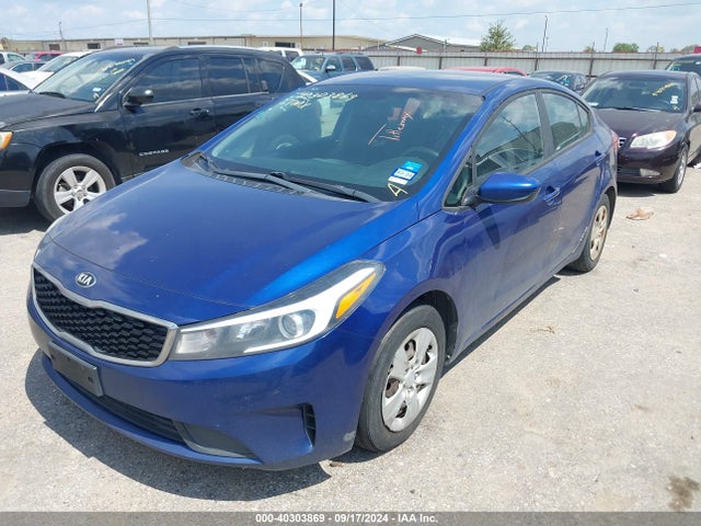KIA FORTE LX 2018 3KPFL4A75JE179097 Image 2