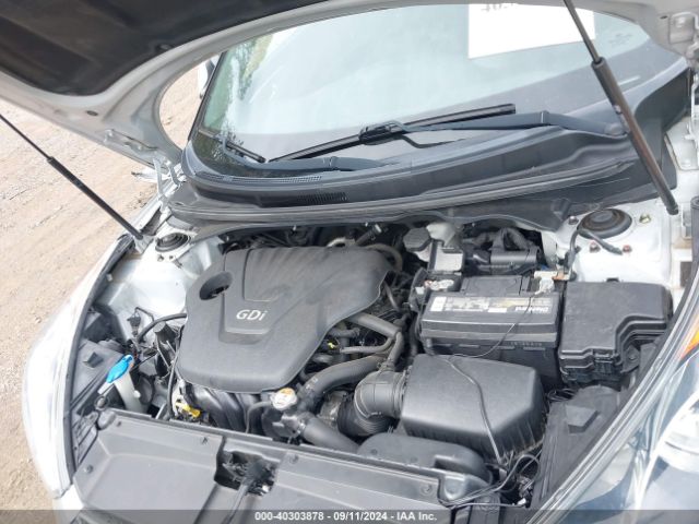 KMHTC6AD3EU204411 Hyundai Veloster Base W/black