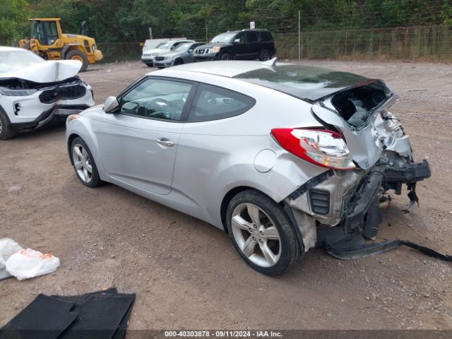 KMHTC6AD3EU204411 Hyundai Veloster Base W/black