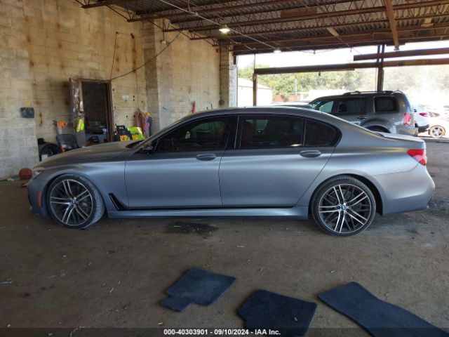 WBA7F0C34HGM22260 BMW 750i